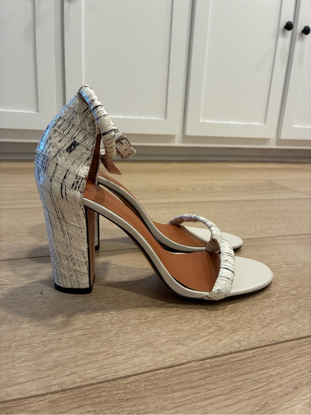 Rebecca Minkoff Women’s Mali Snake Heel Leather White Black Sandal Size 10